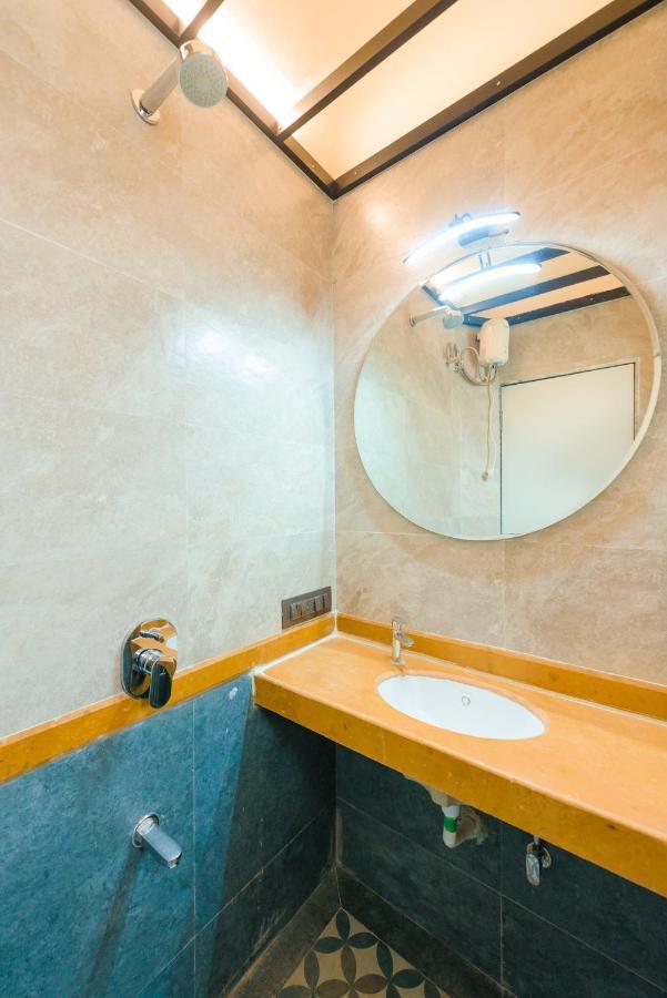 Traveller'S Inn Hotel - Fort Mumbai Eksteriør bilde